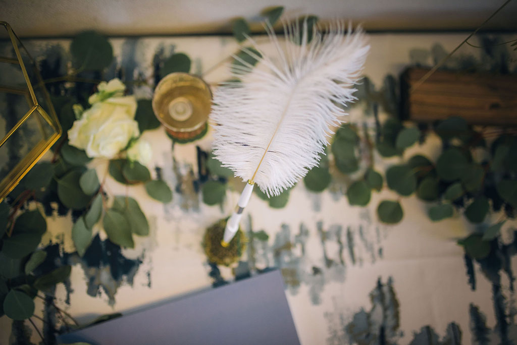 Wedding Guest Book Feather Pen