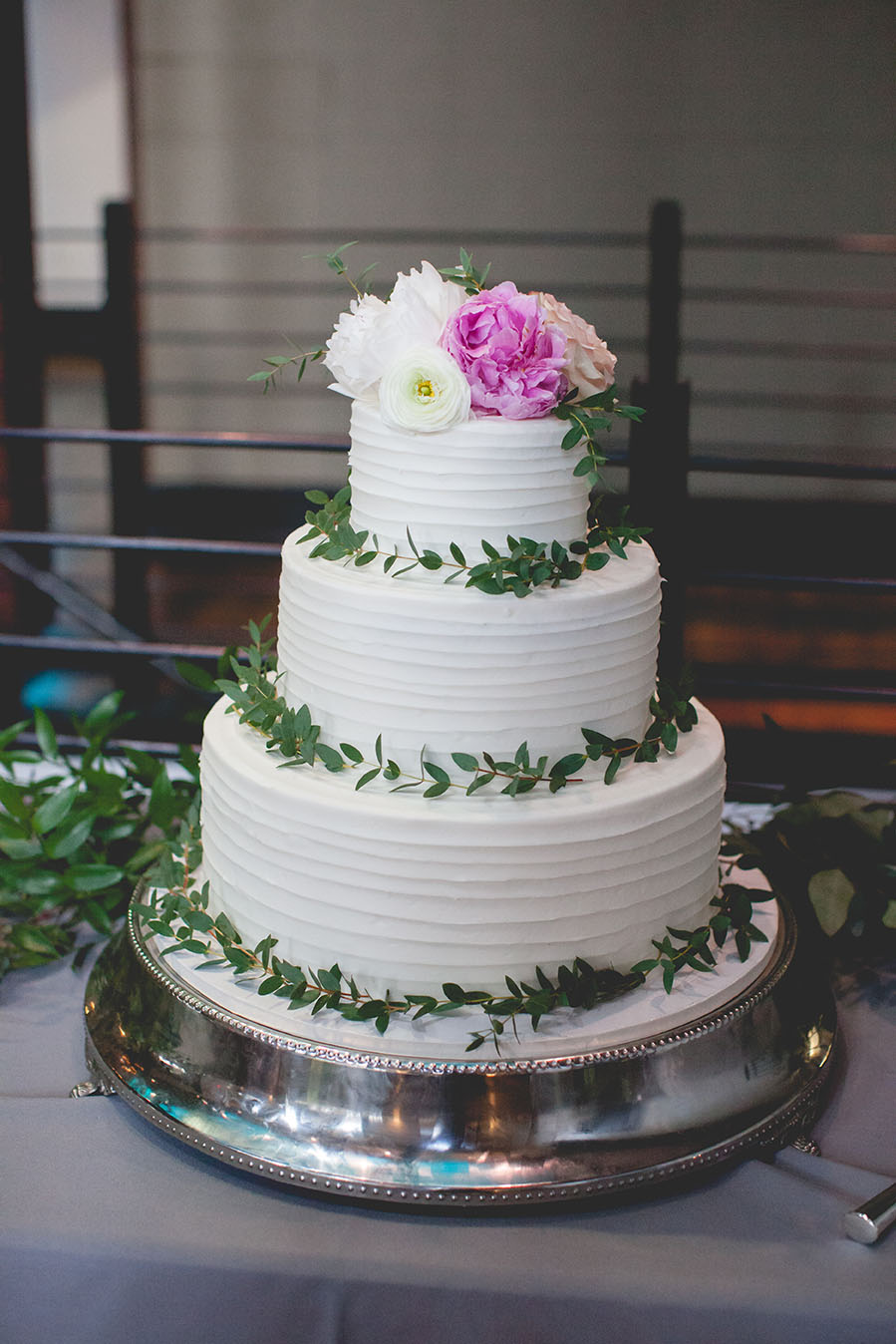 Romantic Spring Wedding Cake