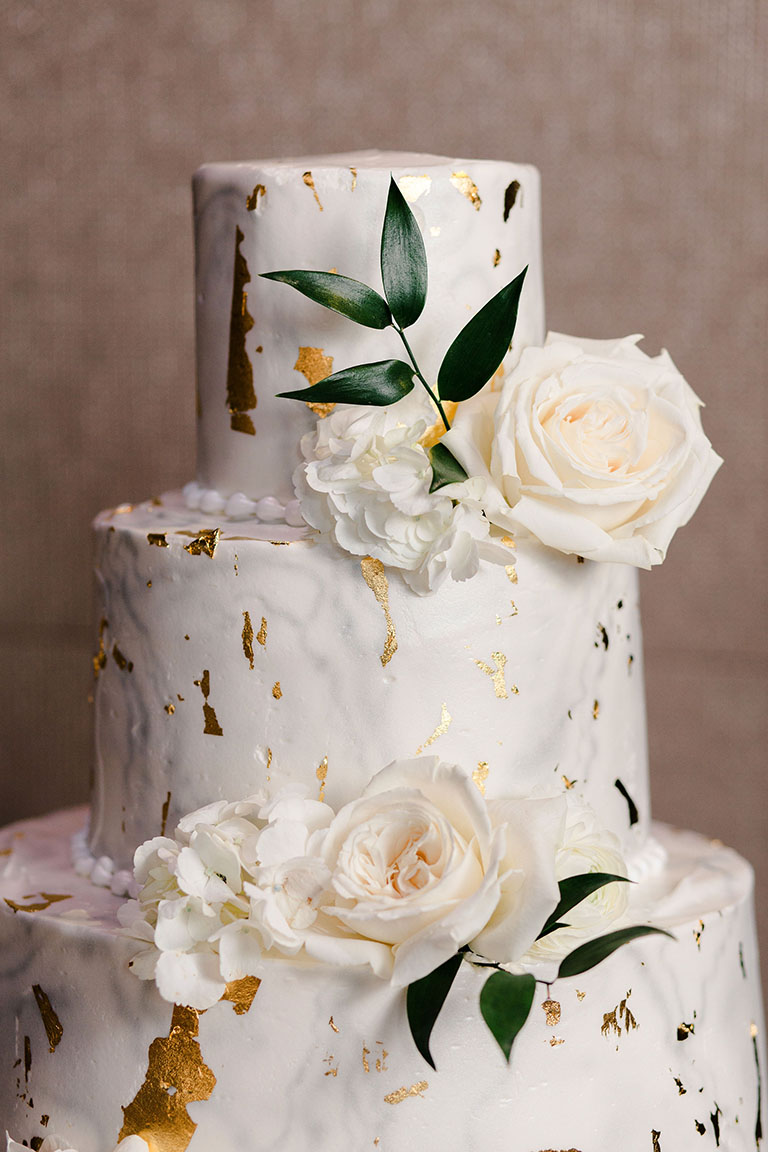 Modern Classic Wedding Cake