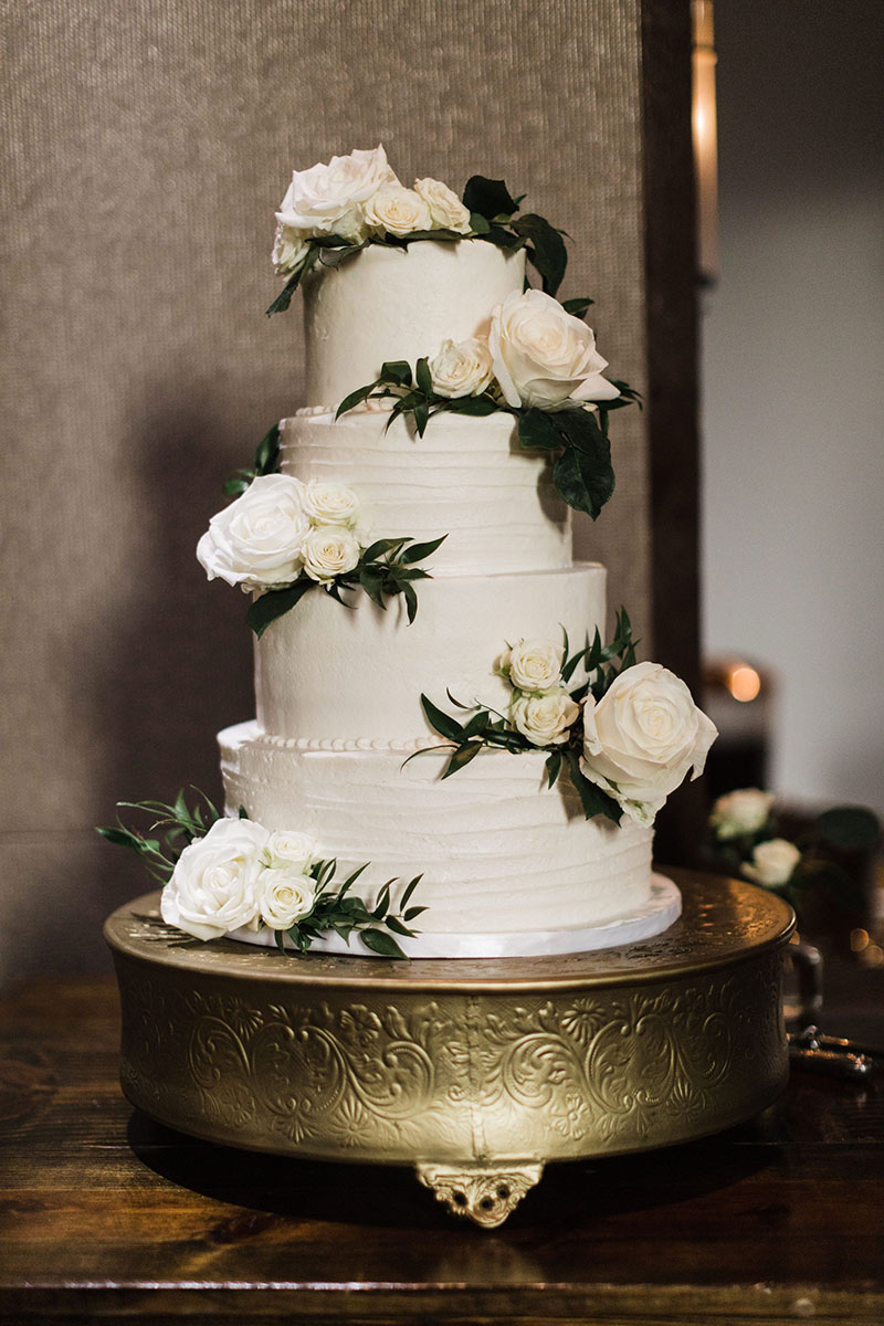 Elegantly Rustic Wedding Cake