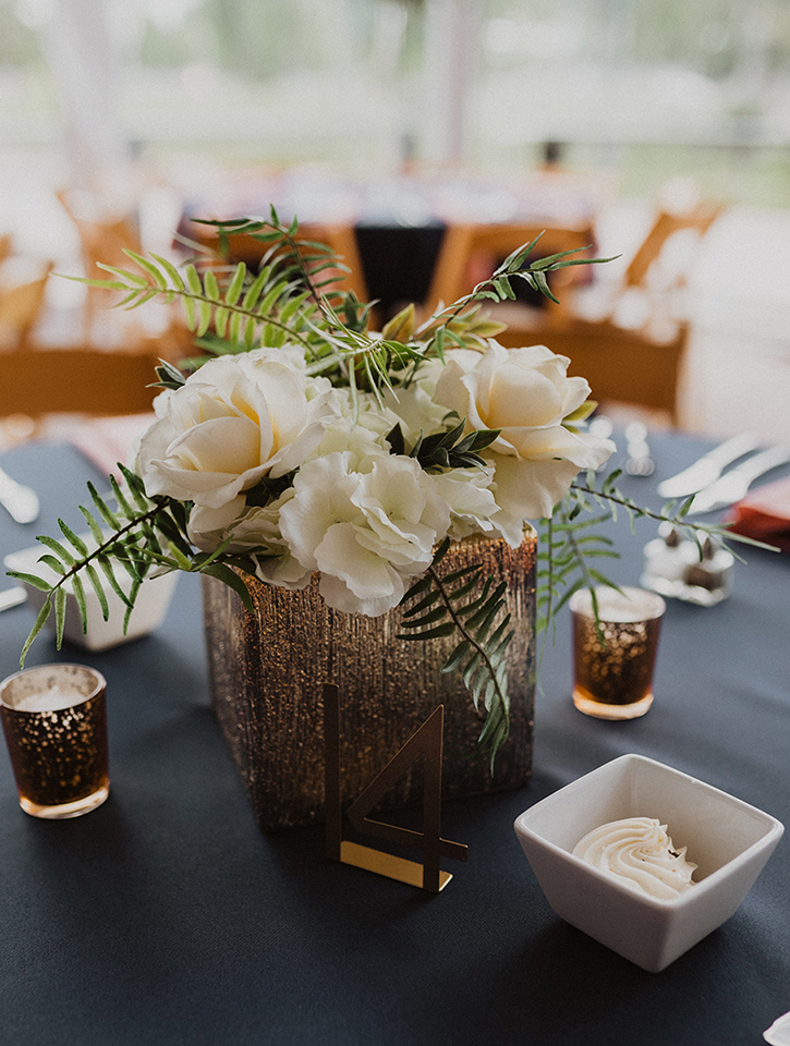 Simple Modern Centerpiece