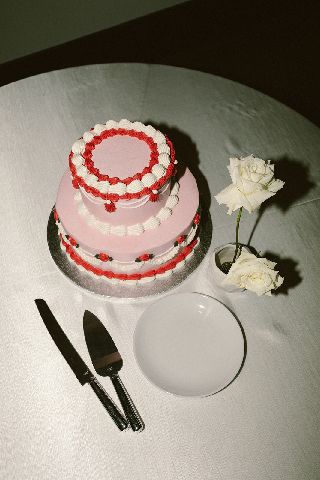 Retro Pink and Red Wedding Cake