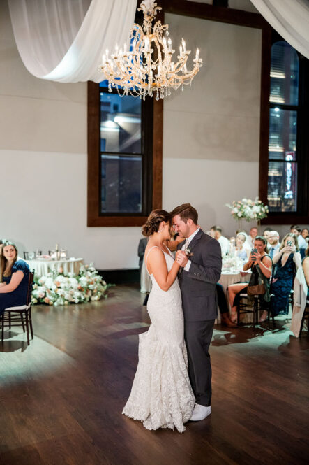 bride and groom first dance